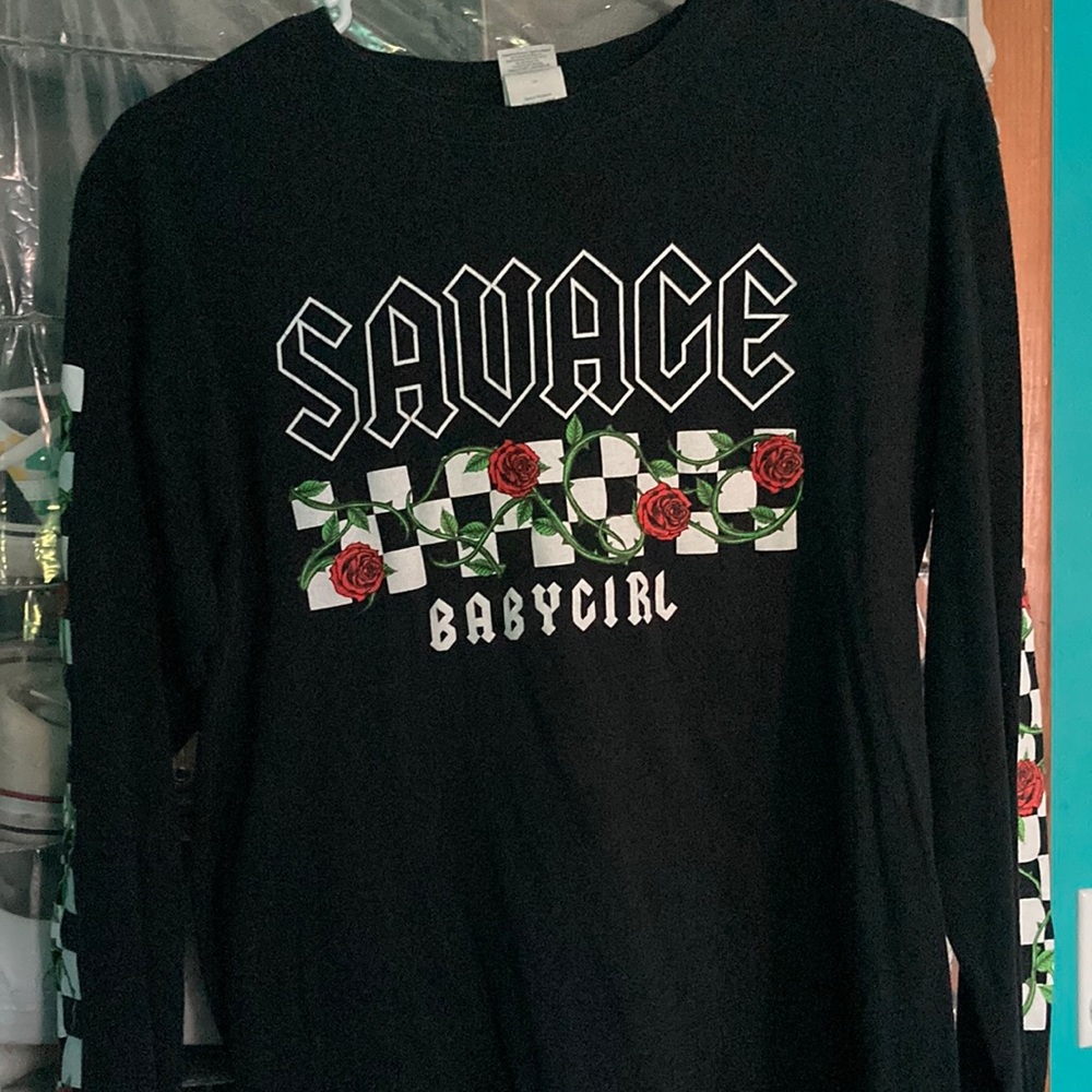 Graphic long sleeve in new condition